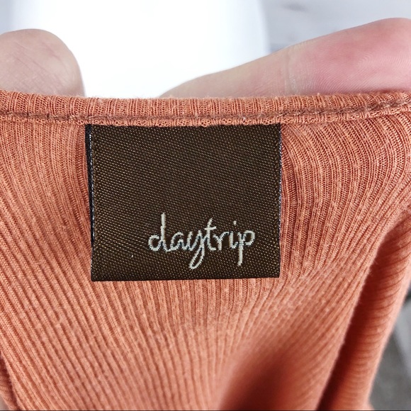 Daytrip Buckle Orange Ribbed Sequin Long Sleeve T - Picture 8 of 8